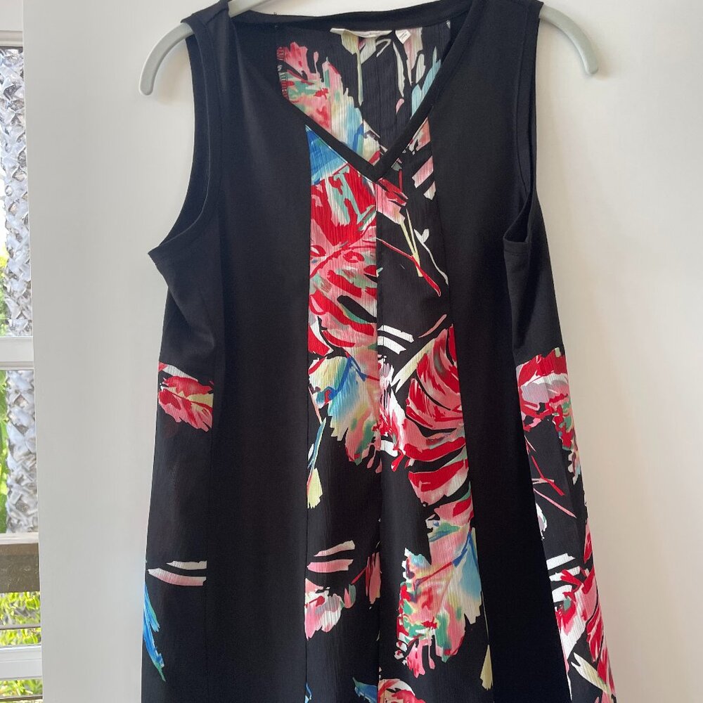 Soft Surroundings Tropical Print Pattern Sleeveless Blouse, Black, Red, ‎ Medium